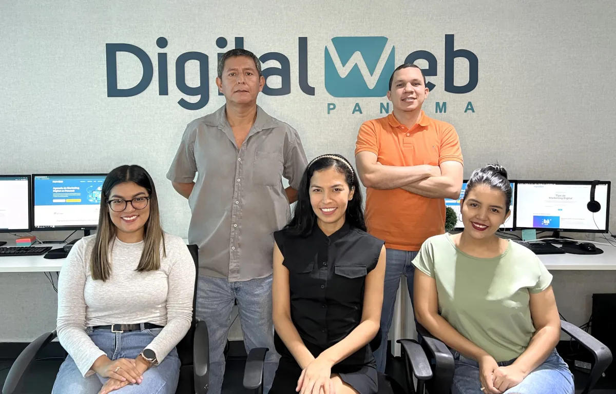DigitalWeb Panama logo